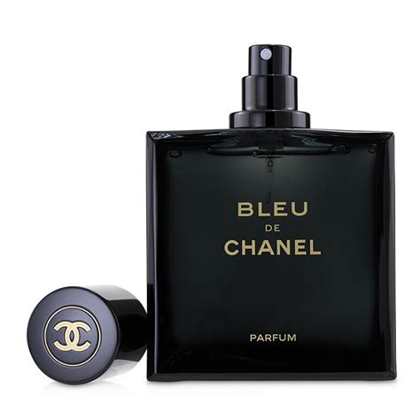 strawberry net chanel bleu|Chanel .